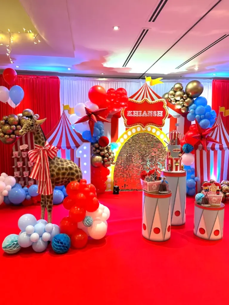 Resin Animals Party Giant UK
